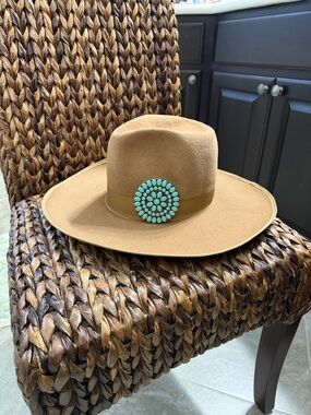 Double D Ranch Matagorda Camel Felt Hat with Turquoise Concho